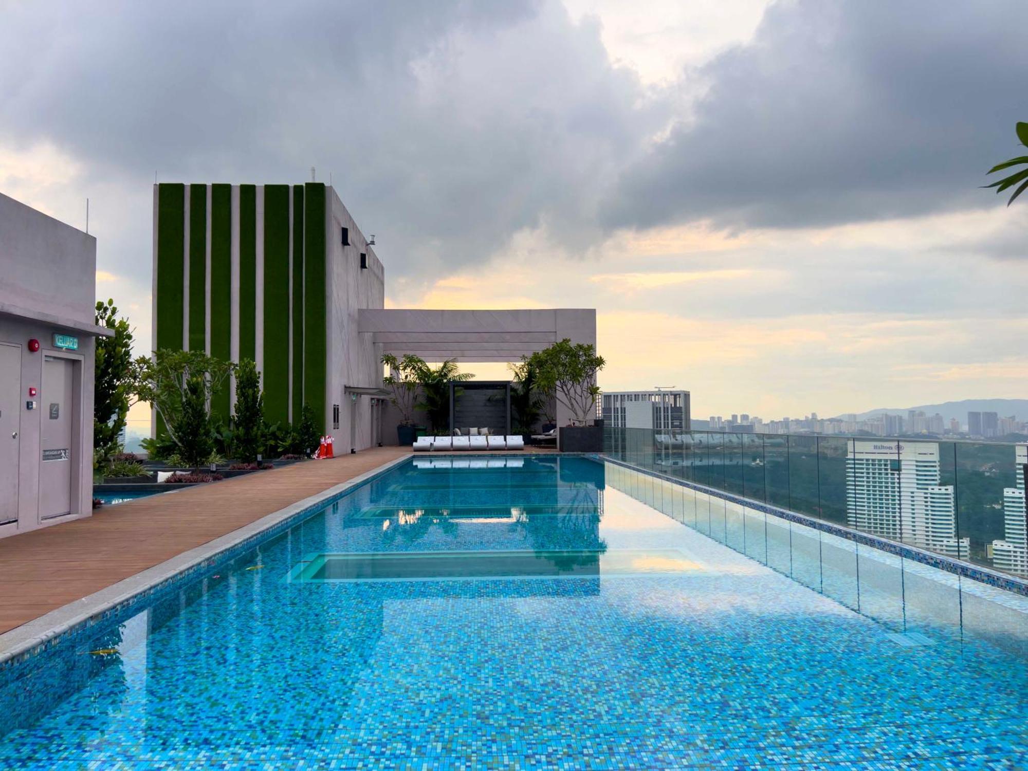 Sky Pool Suites Kl Sentral - Riveria City Kuala Lumpur Ngoại thất bức ảnh